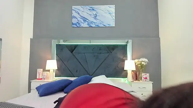 Lauralove 69 online show from 11-22-25, 05:23