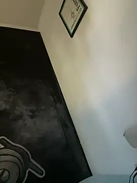 Sarah millerr  online show from 04-16-26, 09:15