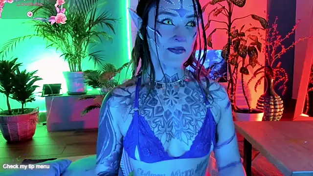 Snapshot of Megan_inked chatting on 10-04-25, 03:41 Megan inked online show from 10-04-25, 03:41