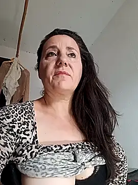 Snapshot of HAIRY_PUSSY_BIG chatting on 10-31-25, 02:13 HAIRY PUSSY BIG online show from 10-31-25, 02:13