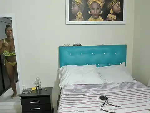 megan-hotxx online show from 09-28-25, 03:02