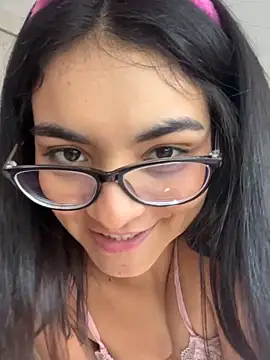 Snapshot of Cat2525 chatting on 10-29-25, 07:24 Cat2525 online show from 10-29-25, 07:24