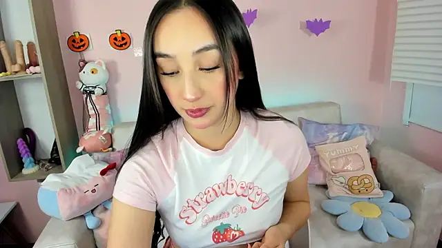 Snapshot of tinysara chatting on 10-05-25, 04:31 tinysara online show from 10-05-25, 04:31