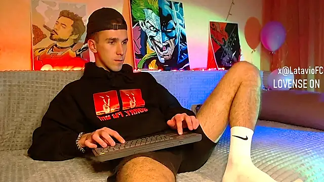 Midnighter  online show from 01-14-25, 02:40