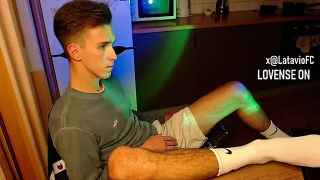 Midnighter  online show from 09-24-25, 01:46