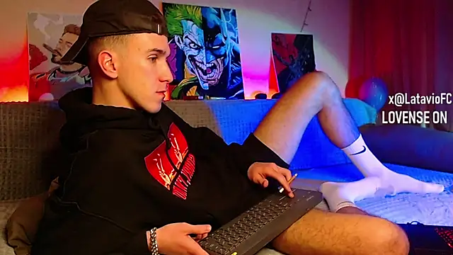 Midnighter  online show from 01-30-25, 09:04