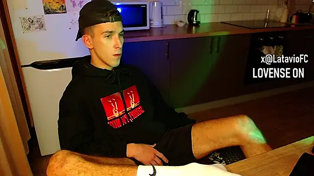 Midnighter  online show from 09-22-25, 08:04