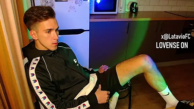 Midnighter  online show from 09-20-25, 07:19