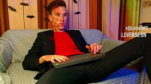 Midnighter  online show from 10-31-25, 11:11