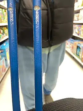 Snapshot of BBC_LONGPIPE22 chatting on 01-15-26, 02:31 BBC LONGPIPE22 online show from 01-15-26, 02:31