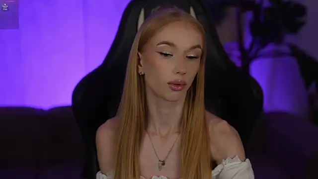 Amelia Blaze online show from 11-22-25, 03:38