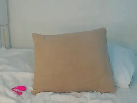 wetmypants online show from 04-06-26, 08:10