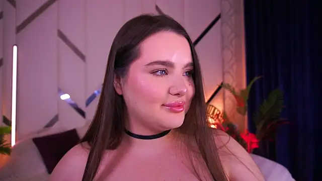 CuteAmberr online show from 12-15-25, 12:27