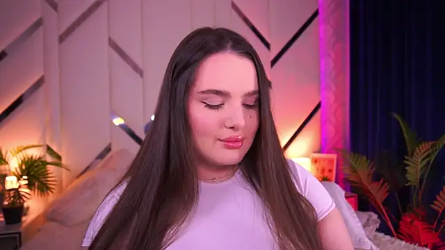 CuteAmberr online show from 10-30-25, 12:31