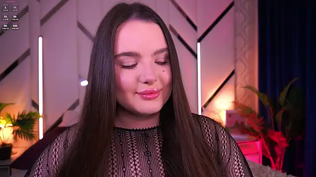 CuteAmberr online show from 12-23-25, 12:33