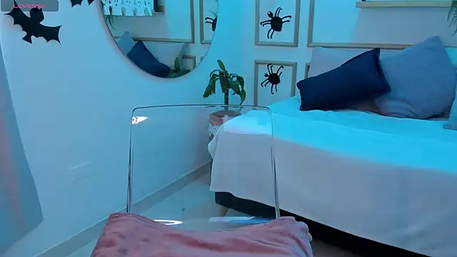 scarlet miller1 online show from 10-23-25, 11:53