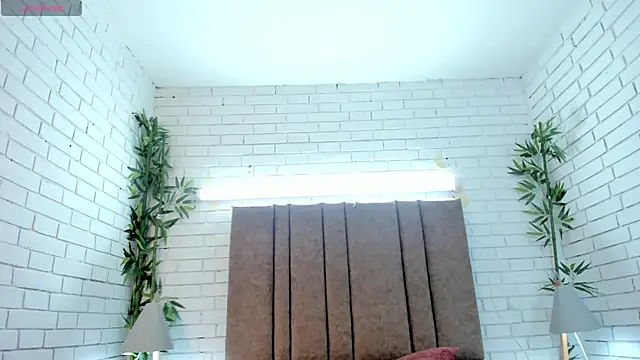 charlottewhitte online show from 03-04-25, 11:08