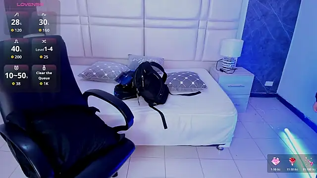 charlottewhitte online show from 03-10-26, 11:14