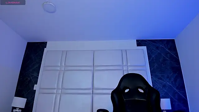 charlottewhitte online show from 05-12-26, 11:27