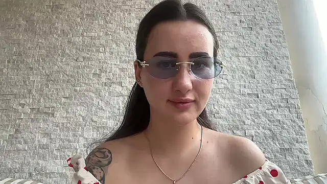 Snapshot of Svetta9966 chatting on 07-18-26, 03:53 Svetta9966 online show from 07-18-26, 03:53