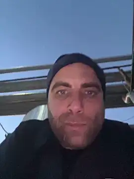 mustican422 online show from 01-28-25, 03:35