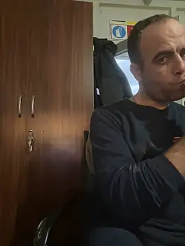 mustican422 online show from 12-11-24, 02:33