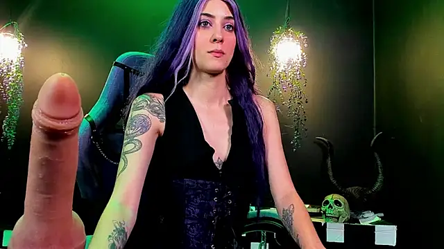 ameliachadburn online show from 10-14-25, 03:12