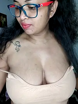 Snapshot of chalohott chatting on 07-10-26, 11:10 chalohott online show from 07-10-26, 11:10