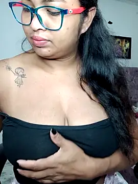 Snapshot of chalohott chatting on 02-05-26, 10:55 chalohott online show from 02-05-26, 10:55