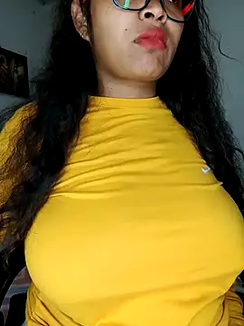Snapshot of chalohott chatting on 07-17-26, 10:45 chalohott online show from 07-17-26, 10:45