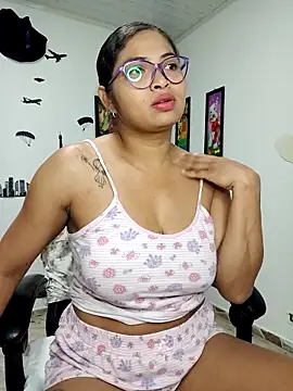 chalohott online show from 10-22-25, 09:42