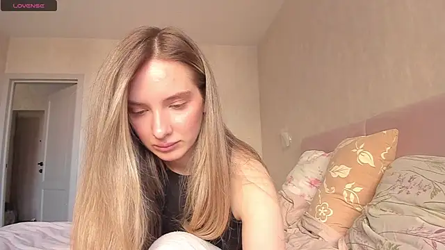 PatriciaBlairs online show from 05-03-26, 01:47
