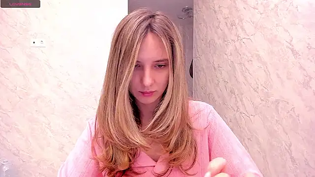 Snapshot of PatriciaBlairs chatting on 02-20-26, 03:25 PatriciaBlairs online show from 02-20-26, 03:25