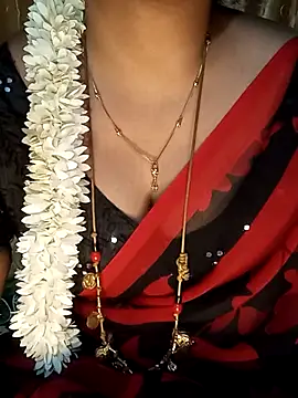 Snapshot of tuttifrutti17 chatting on 02-21-25, 05:20 tuttifrutti17 online show from 02-21-25, 05:20