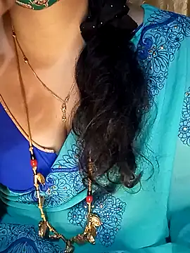 Snapshot of tuttifrutti17 chatting on 01-08-25, 05:37 tuttifrutti17 online show from 01-08-25, 05:37