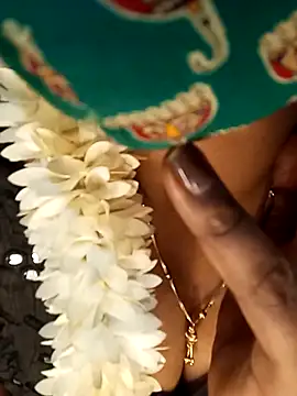 Snapshot of tuttifrutti17 chatting on 02-18-25, 05:42 tuttifrutti17 online show from 02-18-25, 05:42