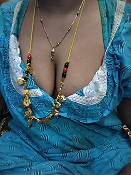 tuttifrutti17 online show from 08-06-26, 04:57