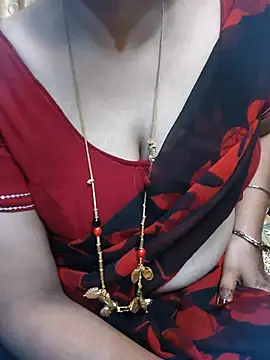 Snapshot of tuttifrutti17 chatting on 05-30-26, 05:51 tuttifrutti17 online show from 05-30-26, 05:51