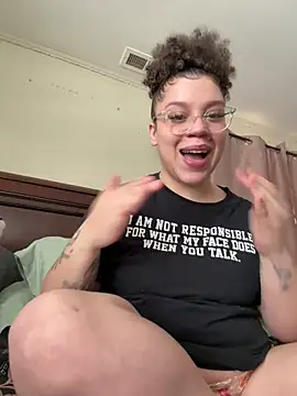 QueenNuttCollector online show from 02-12-26, 03:01