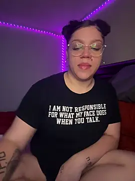 QueenNuttCollector online show from 01-11-26, 12:45