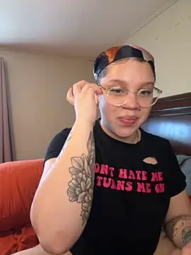 QueenNuttCollector online show from 09-09-25, 09:02