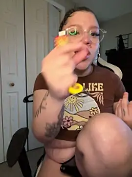 QueenNuttCollector online show from 03-03-26, 06:26