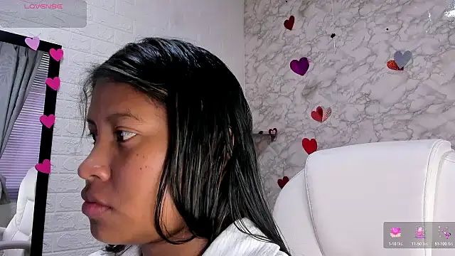 lunahot  07 online show from 02-20-25, 12:25