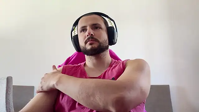 iurytx online show from 11-19-25, 03:12