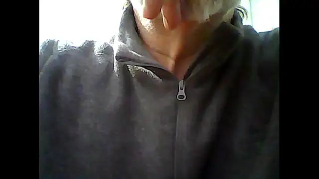 Snapshot of xcimeru chatting on 11-08-25, 06:28 xcimeru online show from 11-08-25, 06:28