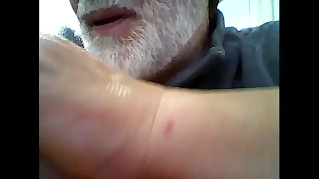 Snapshot of xcimeru chatting on 10-16-25, 06:21 xcimeru online show from 10-16-25, 06:21