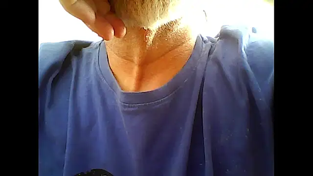 Snapshot of xcimeru chatting on 10-28-25, 02:49 xcimeru online show from 10-28-25, 02:49