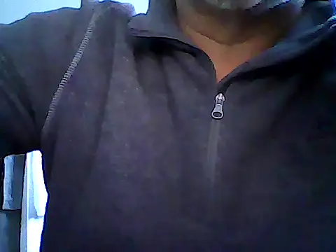 Snapshot of xcimeru chatting on 02-27-25, 07:19 xcimeru online show from 02-27-25, 07:19