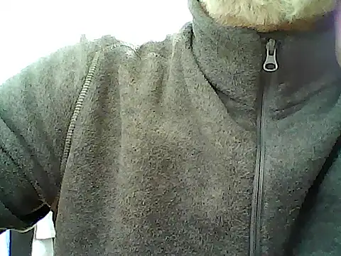 Snapshot of xcimeru chatting on 02-27-25, 12:45 xcimeru online show from 02-27-25, 12:45