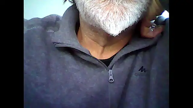 Snapshot of xcimeru chatting on 09-25-25, 06:30 xcimeru online show from 09-25-25, 06:30